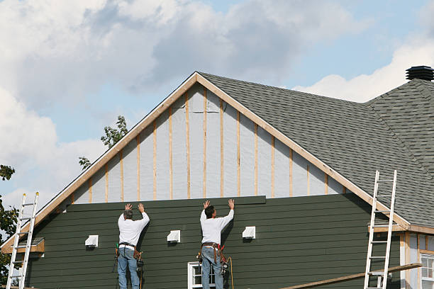 Professional Siding Installation technician working in Beallsville, OH